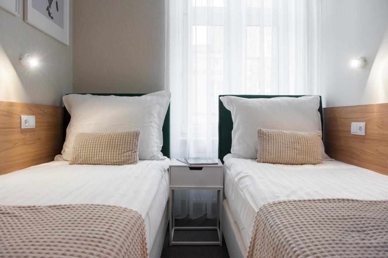 Hotel Awo Hnězdno Exteriér fotografie